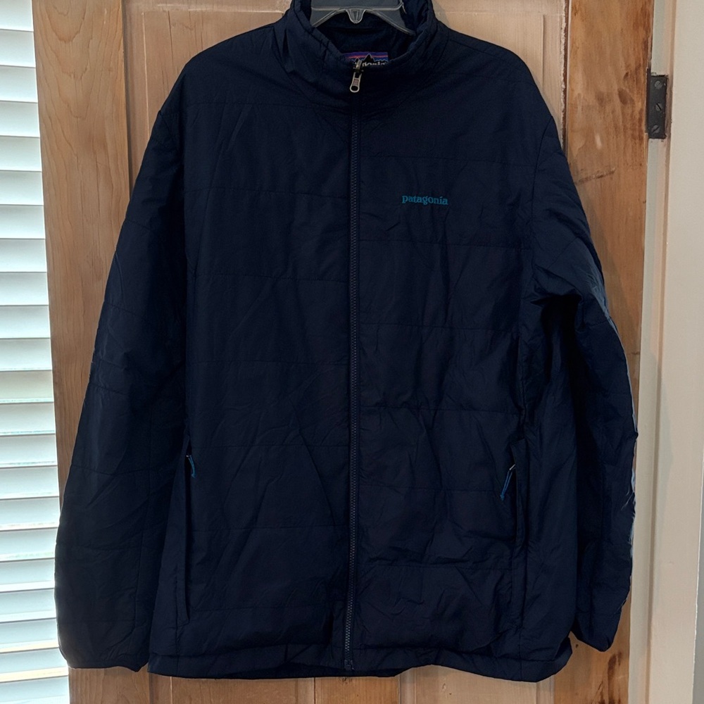 Patagonia Men's Dark Blue Puffer Jacket